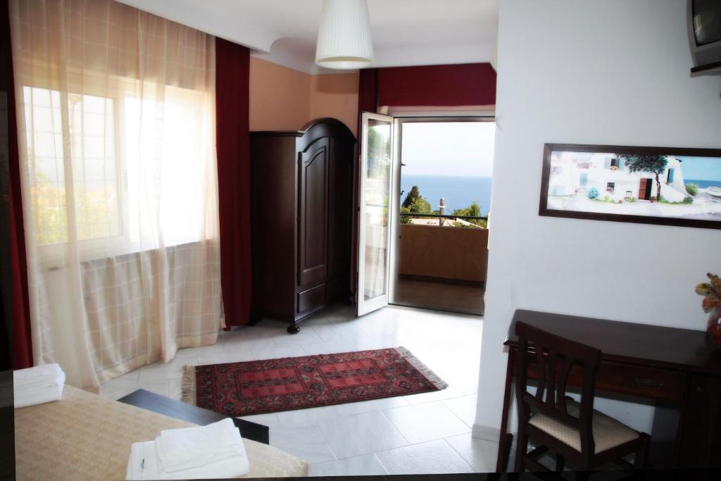 Bed And Breakfast Casagalez サンタ・ドメーニカ 部屋 写真