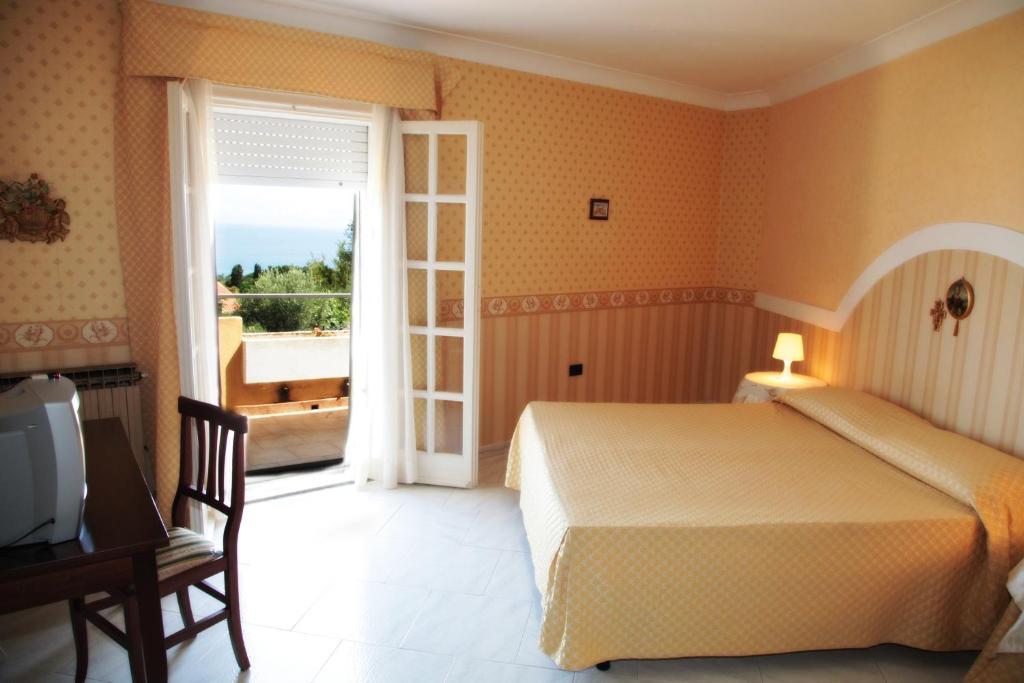 Bed And Breakfast Casagalez サンタ・ドメーニカ 部屋 写真